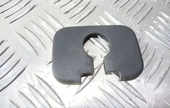 Other rear door trim element