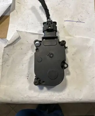 Opel Insignia A A/C air flow flap actuator/motor 15084P26094 6466R300 09255601