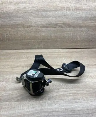 Skoda Octavia Mk2 (1Z) Front seatbelt 602035600 1Z0857702A RIGHTSIDE