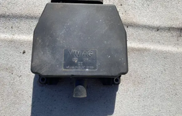 Volkswagen Fox Turbo solenoid valve 6Q0906625A 02019 C2105