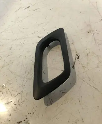 Citroen C4 I Front door handle cover 9657085977