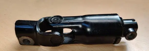 Chevrolet TrailBlazer Steering column universal joint 15155707 C16303S