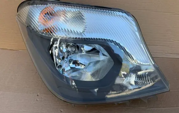 Mercedes-Benz Sprinter W906 Headlight/headlamp A9068205700