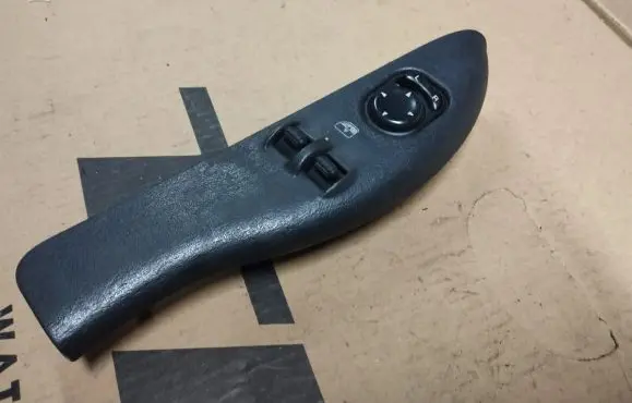 Chrysler Neon II Electric window control switch 04793860AB