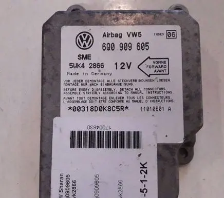 Volkswagen PASSAT B5 Airbag control unit/module 6Q0909605