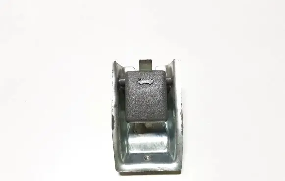 Engine bonnet (hood) release handle