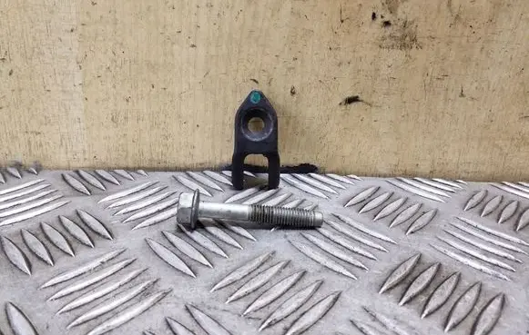 Chevrolet Orlando Fuel Injector clamp holder