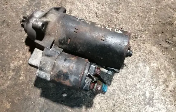 Volkswagen Transporter - Caravelle T4 Starter motor