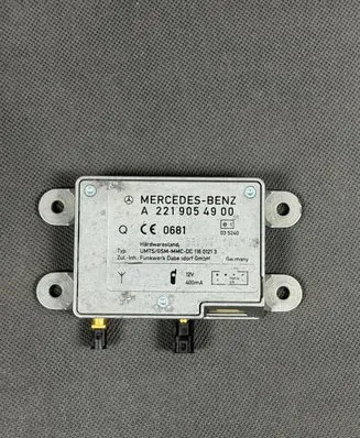 Mercedes-Benz CLS C219 Aerial antenna amplifier A2219054900