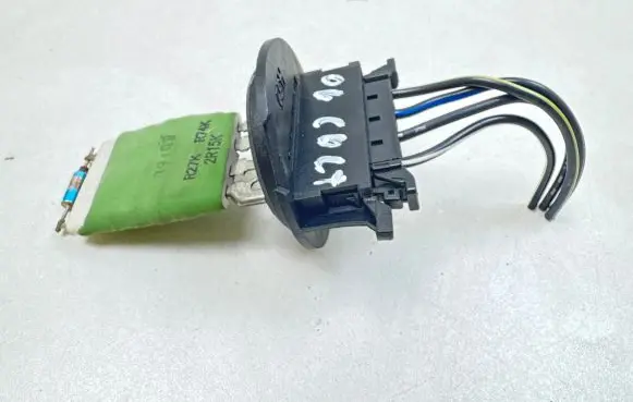 Mitsubishi Colt Heater blower motor/fan resistor 2R15K