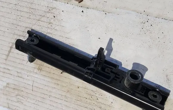 Renault Trafic III (X82) Seat belt adjustment rail 878242668R 34139117