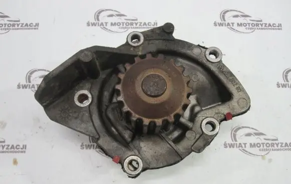 Peugeot RCZ Water pump 9682360280
