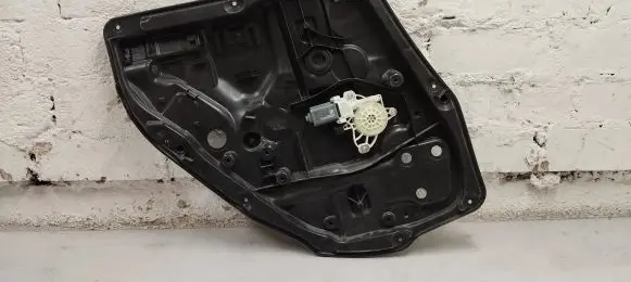 Mercedes-Benz S W222 Rear door window regulator with motor A2229061903