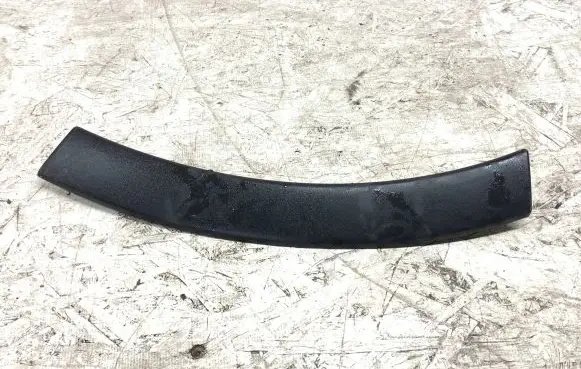 Ford Kuga I Front arch trim 8V4117B812A