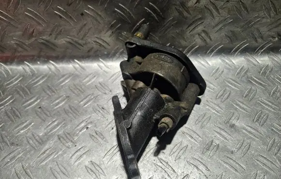 Ford Sierra Vacuum pump 84FB2A451AC