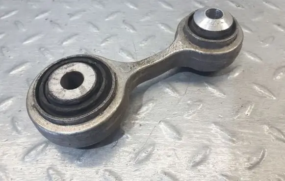 Rear control arm