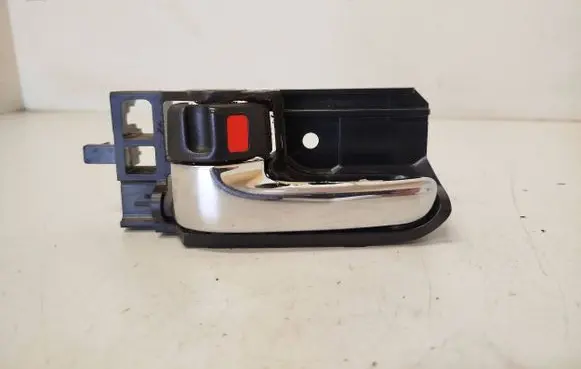 Toyota Corolla Verso E121 Front door interior handle