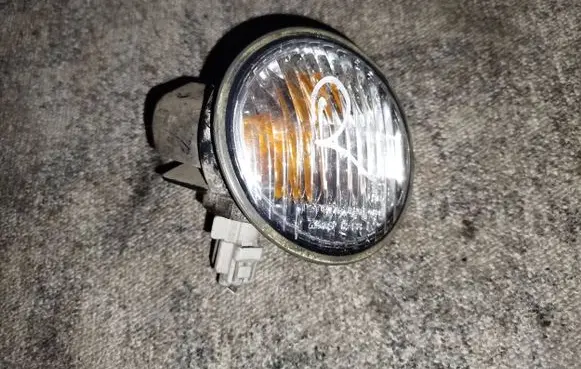 Toyota Corolla E110 Front indicator light 12438