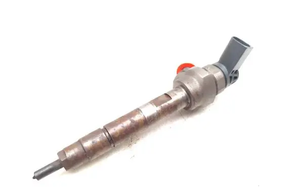 BMW X3 F25 Fuel injector 7810702 0445110478