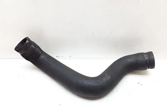 Volvo XC90 Engine coolant pipe/hose 30680748