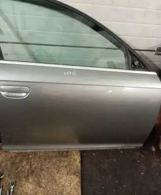 Audi A6 S6 C6 4F Front door
