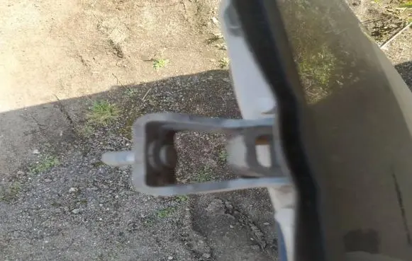 Skoda Octavia Mk2 (1Z) Tailgate/trunk/boot hinge