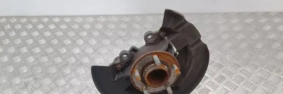Ford Kuga II Front wheel hub C520FR