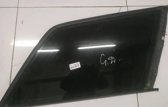 Audi A6 S6 C5 4B Rear side window AS2