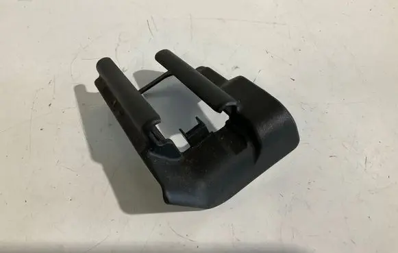 Mercedes-Benz E W211 Front driver seat rail trim 2119192520 77020005