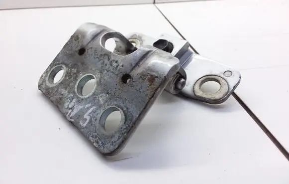 Volvo XC90 Tailgate/trunk/boot hinge 30674732