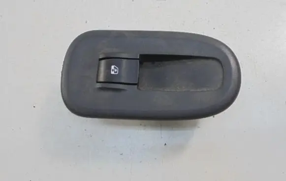 Renault Kangoo II Electric window control switch 8200548968