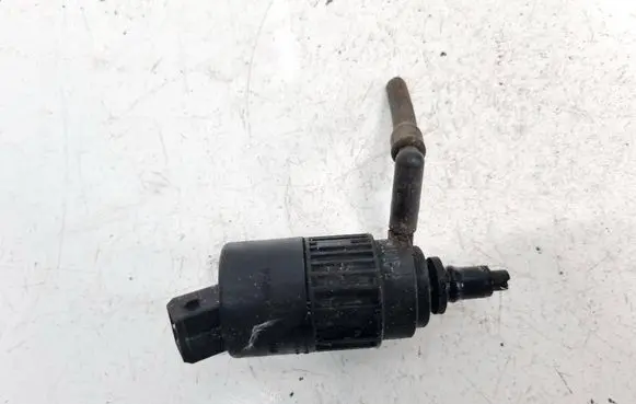 Jaguar X-Type Windscreen/windshield washer pump