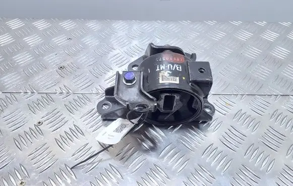 KIA Soul Engine mount bracket 10110577