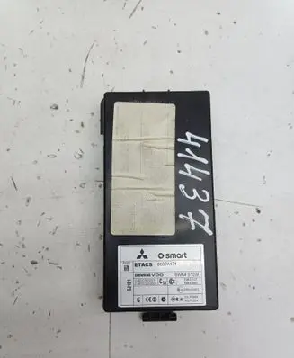 Mitsubishi Colt Comfort/convenience module 8637A171 5WK45103I
