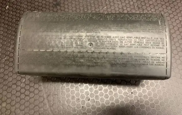 Mercedes-Benz E W211 Passenger airbag A2118601305 2118601305 0302921167