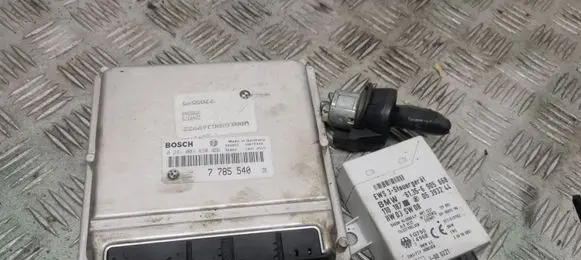 BMW 5 E39 Engine control unit/module 0281001830 7785540