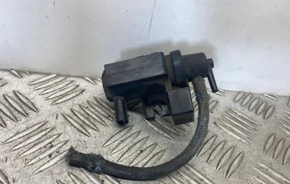 BMW 3 E90 E91 Turbo solenoid valve 7805391 11747805391