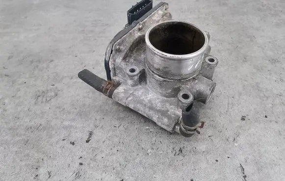 Mazda 3 I Throttle body valve RF7J136B0C