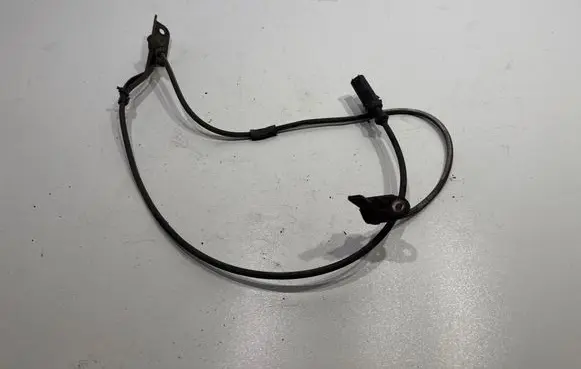 Toyota Auris E180 ABS brake wheel speed sensor 0265007806