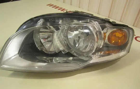 Audi A4 S4 B7 8E 8H Headlight/headlamp 8E0941003AK