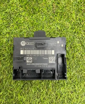 Audi Q5 SQ5 Door control unit/module 8K0959793M