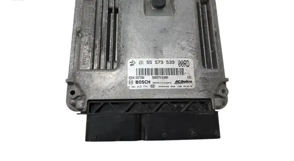 Opel Insignia A Engine control unit/module 55573539 55573560 0281015774