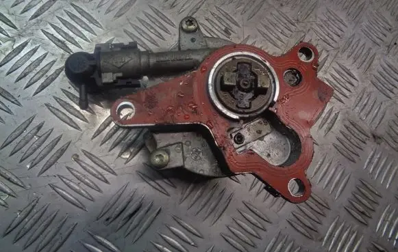 Renault Laguna III Vacuum pump 683981A