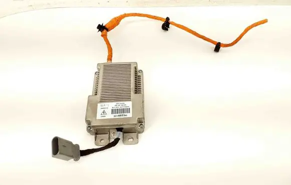 Peugeot 5008 II Voltage converter inverter 9813665380