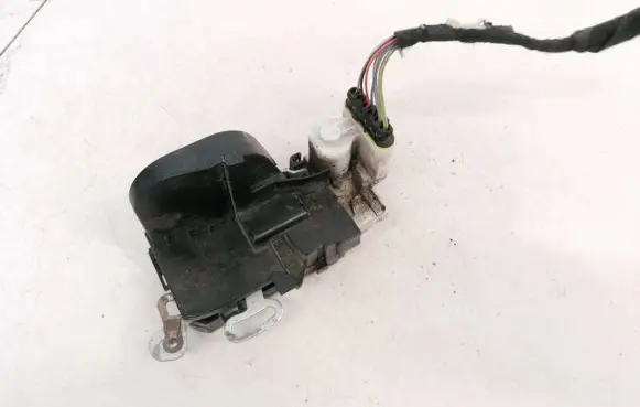 Alfa Romeo 147 Front door lock B792