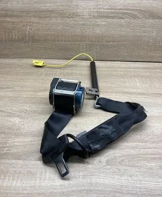 Volkswagen PASSAT B6 Rear seatbelt 3C9857806K