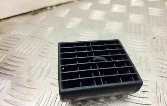 Audi Cabriolet B3 8G Rear air vent grill