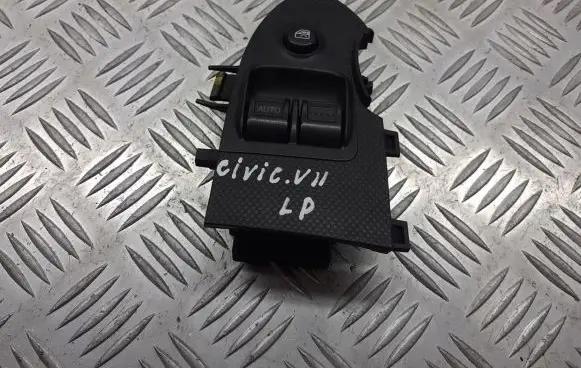 Honda Civic Front door window switch trim 35750-S5P-A113