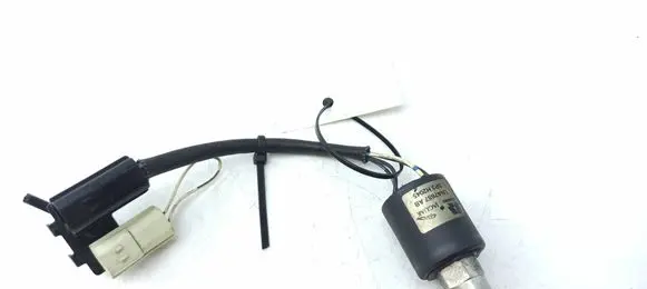 Jaguar XJ X308 Air conditioning (A/C) pressure sensor LNA7657AB