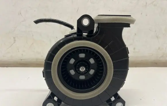 Nissan Qashqai J12 Hybrid/electric vehicle battery fan 50809003 A07238110504